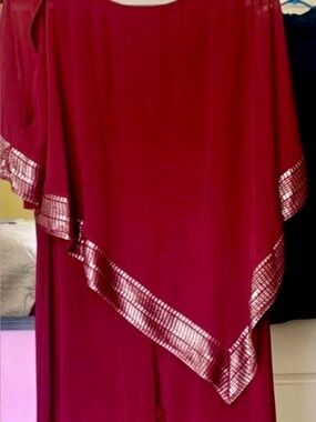 Asymmetrical Cape Jumpsuit
Size 8 SNLY.